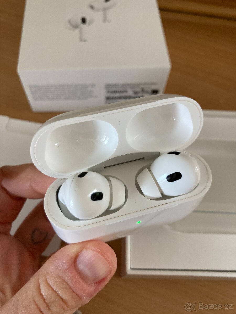 Apple AirPods Pro (2nd generation) - 11