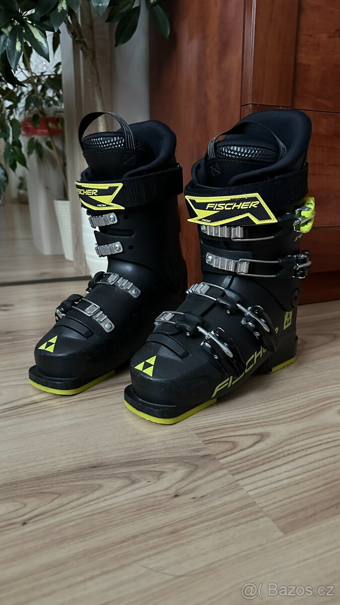 Prodám Fisher sjezdové boty juniorské 23,5 cm - 11