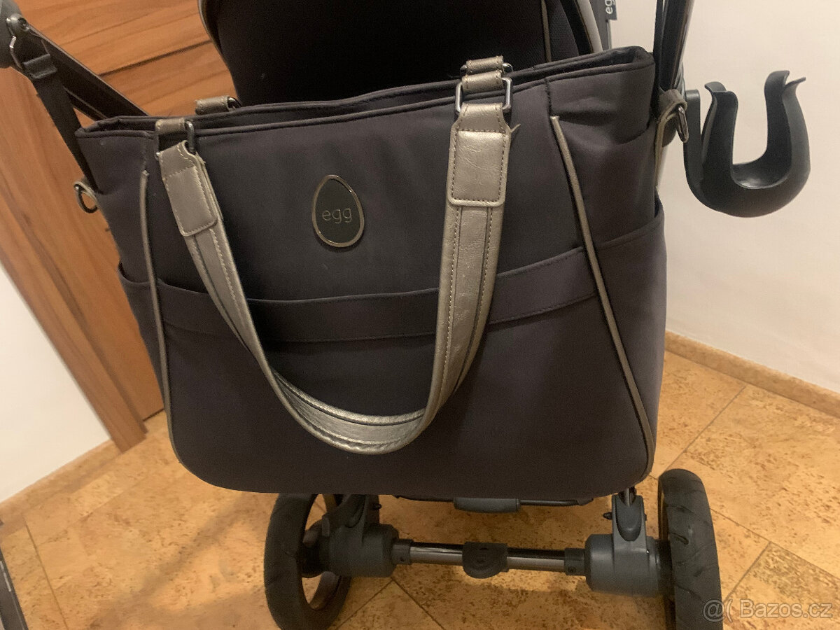 Kombinovaný kočár Egg Shadow Black + autosedačka Pixel - 11