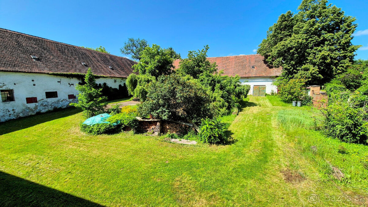 Prodej zemědělské usedlosti Krasonice - 11