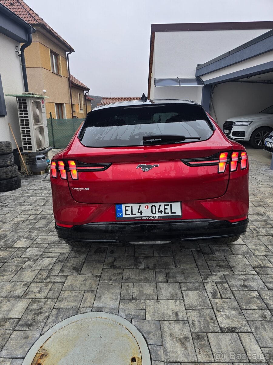 Ford Mustang Mach-E 91kWh - 11