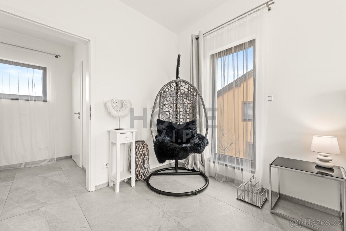 Pronájem rodinného domu 201 m², Králův Dvůr - Levín - 11