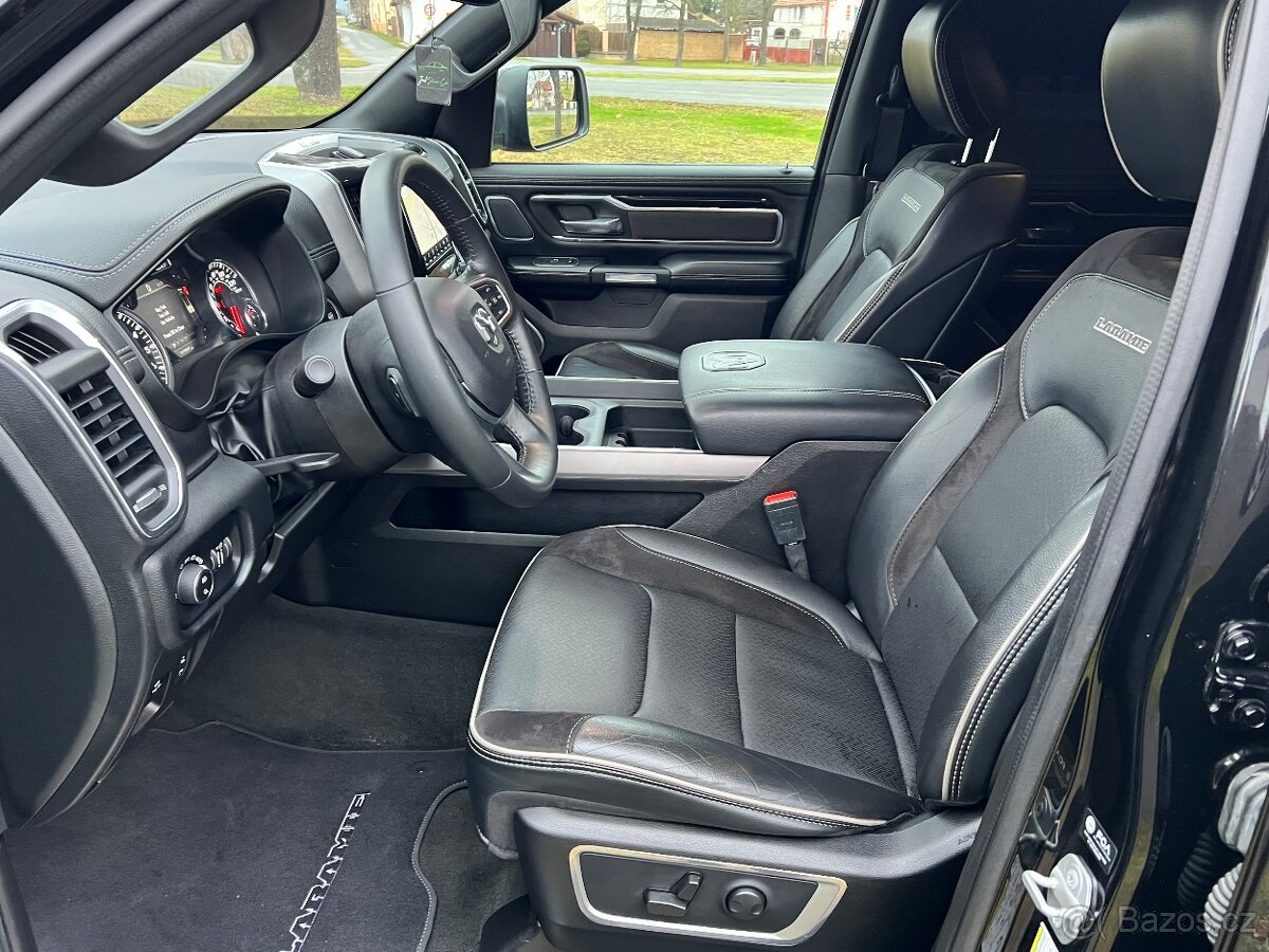 Dodge RAM Night-paket, 2022, 5.7l, TOP stav - 11