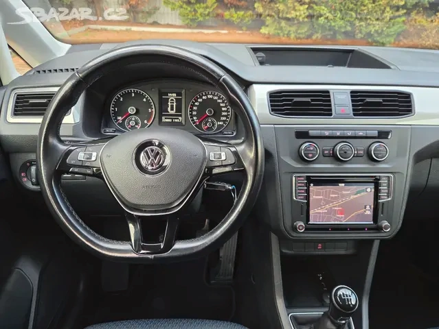 VW Caddy Maxi 2.0 TDI 110kW,7.Míst,Navi,Tažné,2015 - 11