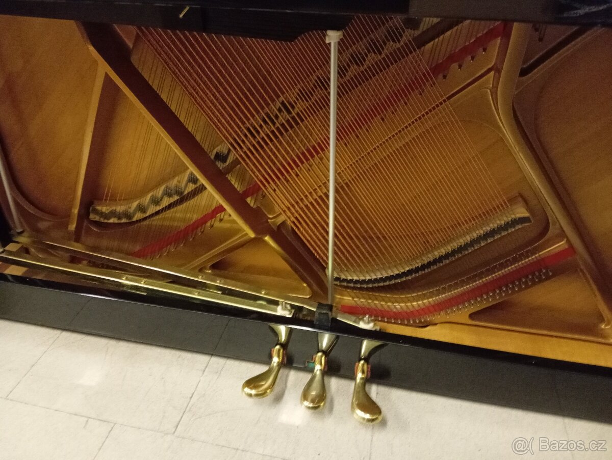 Prodáno/Yamaha mod.C 110 A-Dovoz i na Štědrý den 24.12. - 11