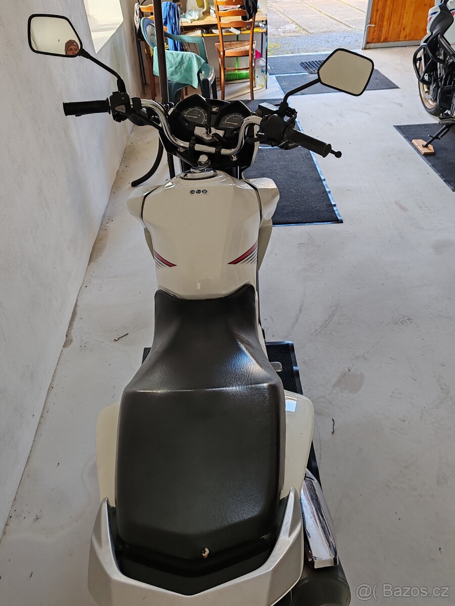 Honda CB 125F, r.v. 2015, A1 - 11