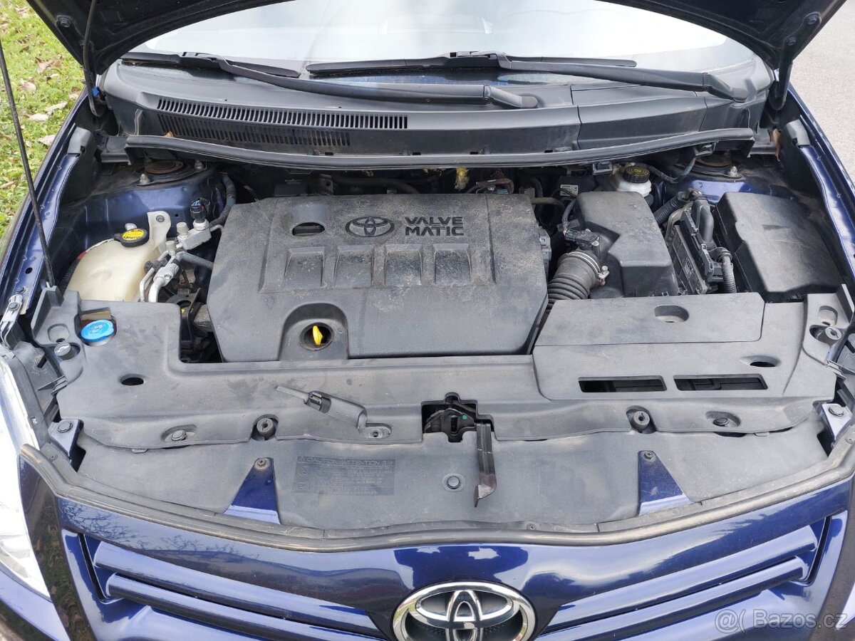 Inzerát Toyota Auris benzin 1,6 Valve Matic 97kW - 11