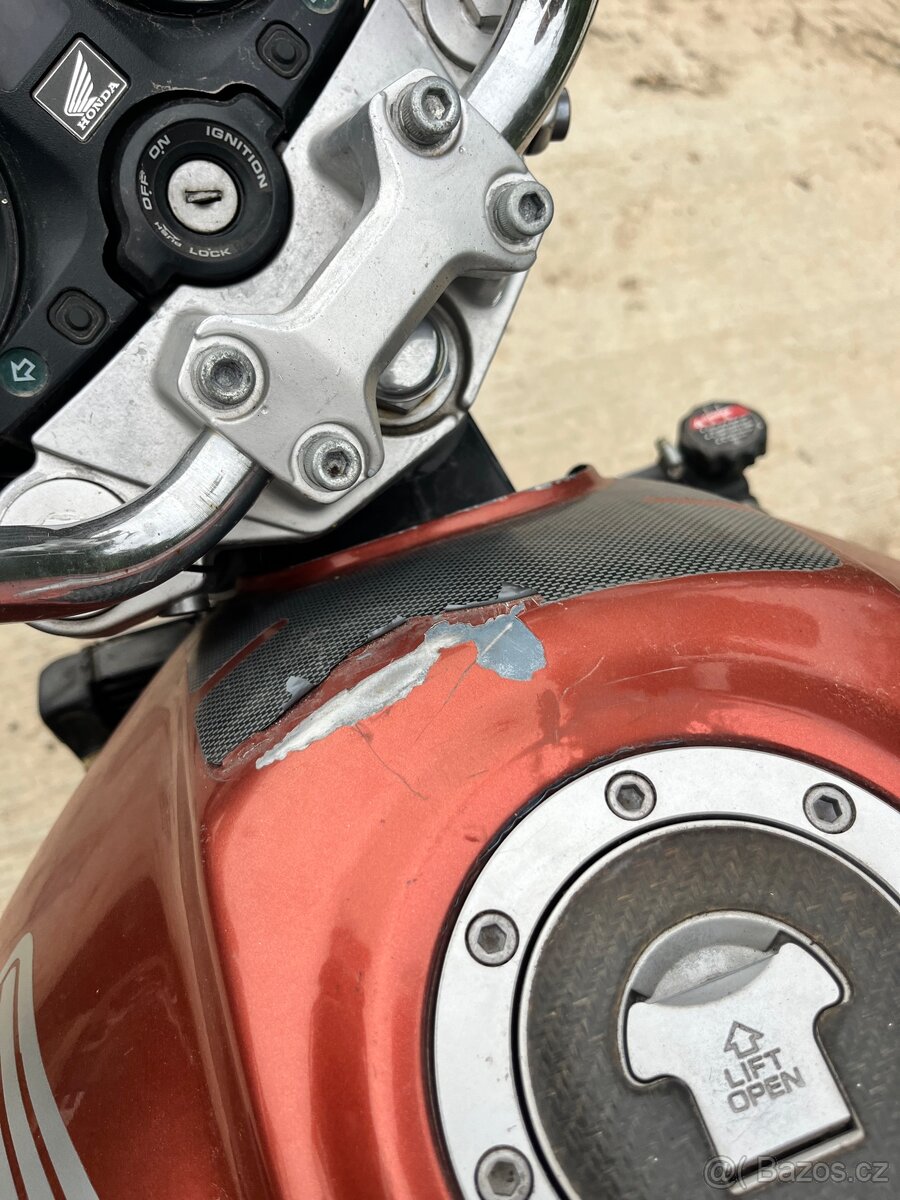 Honda Hornet CB600F - 11