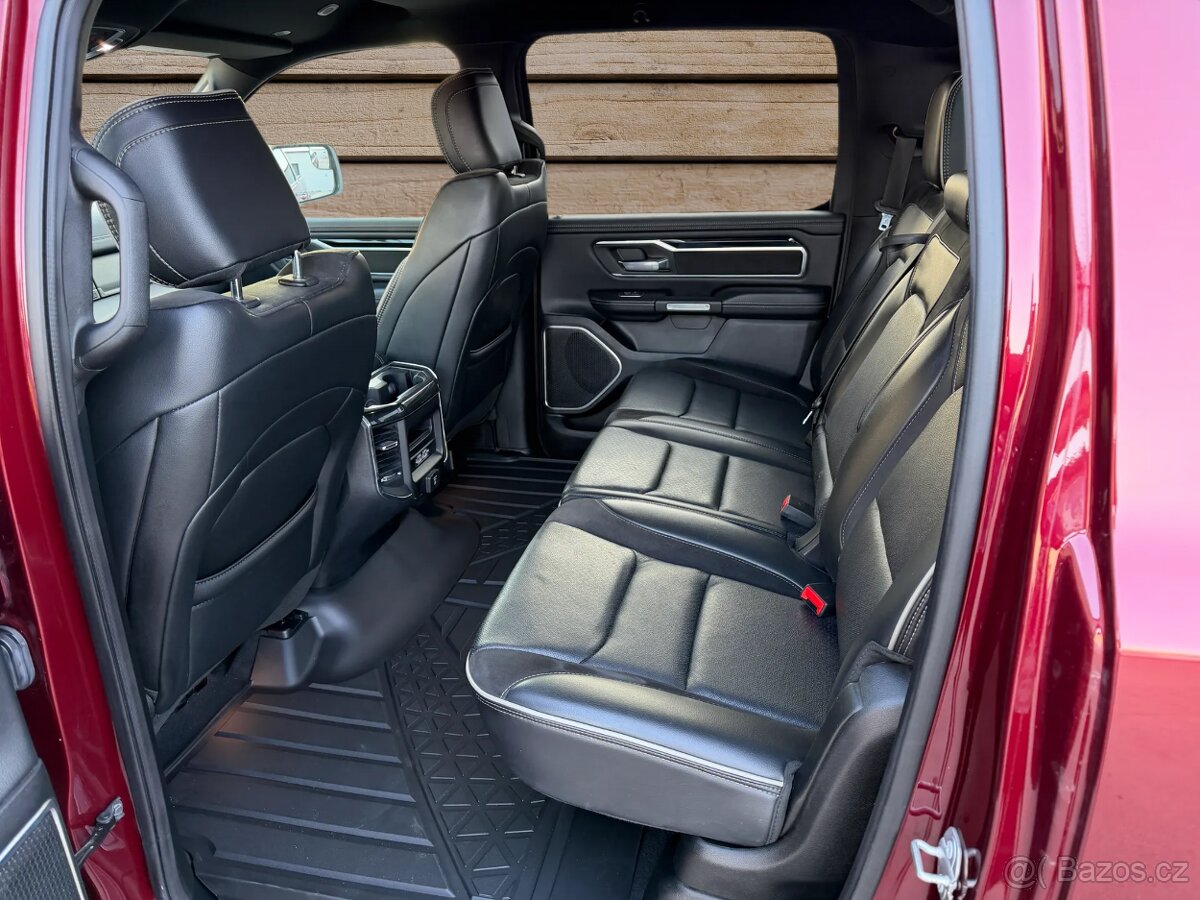 DODGE RAM LARAMIE LONGBED HEMI - 11