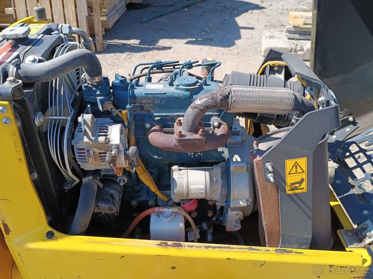 Ježkový válec Bomag BMP 8500; 2019 - 11