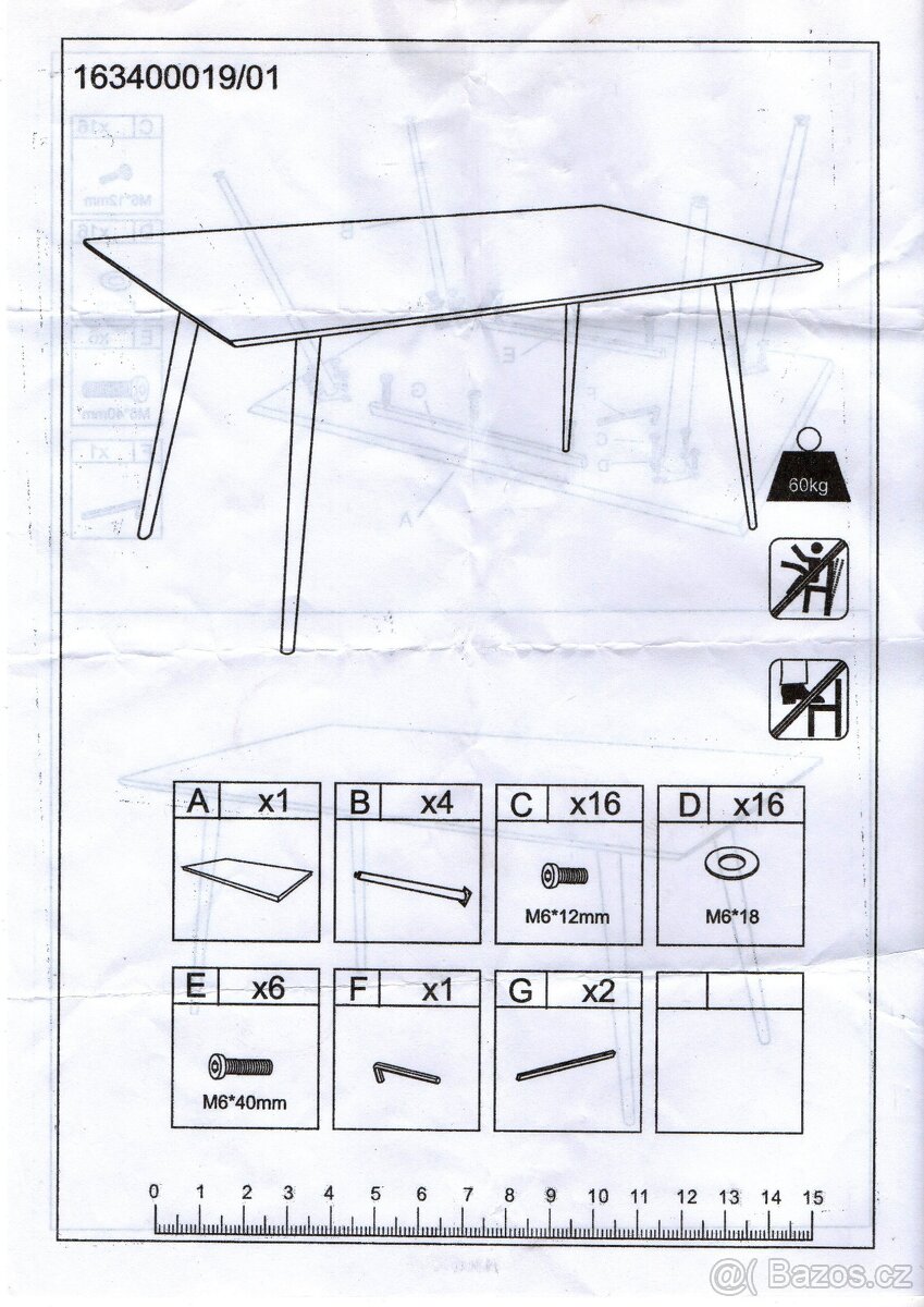 Prodám černý kuchyňský stůl v SUPER STAVU - 11