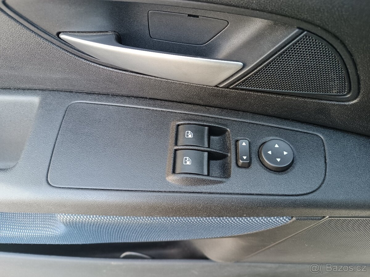 Fiat Grande Punto - 11