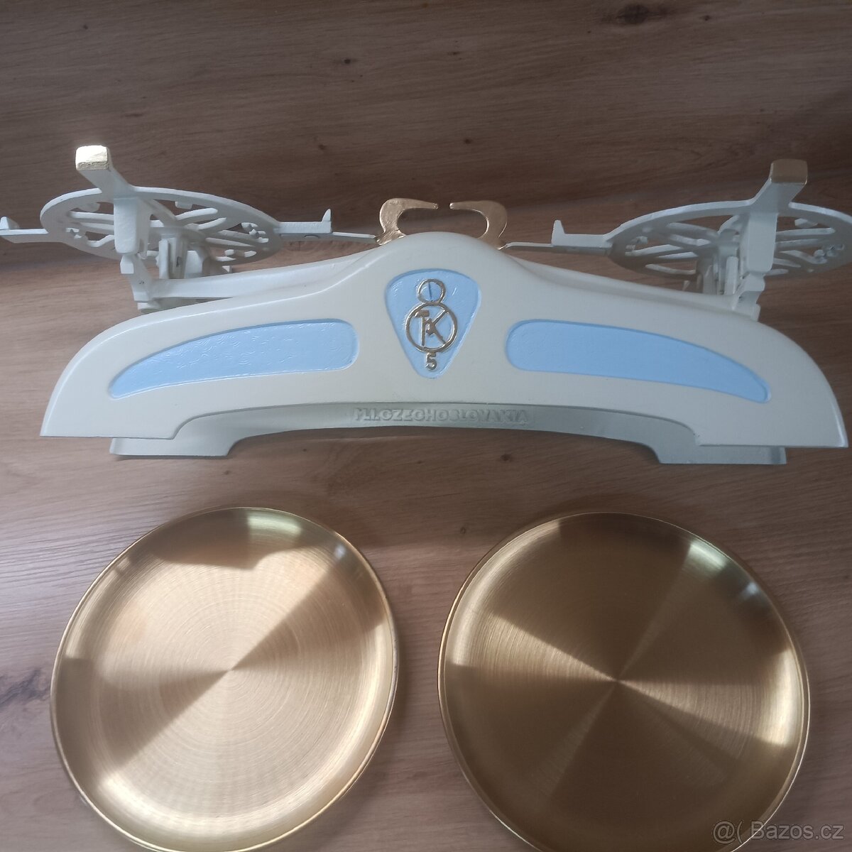 Staré kuchyňské váhy krémové - 11