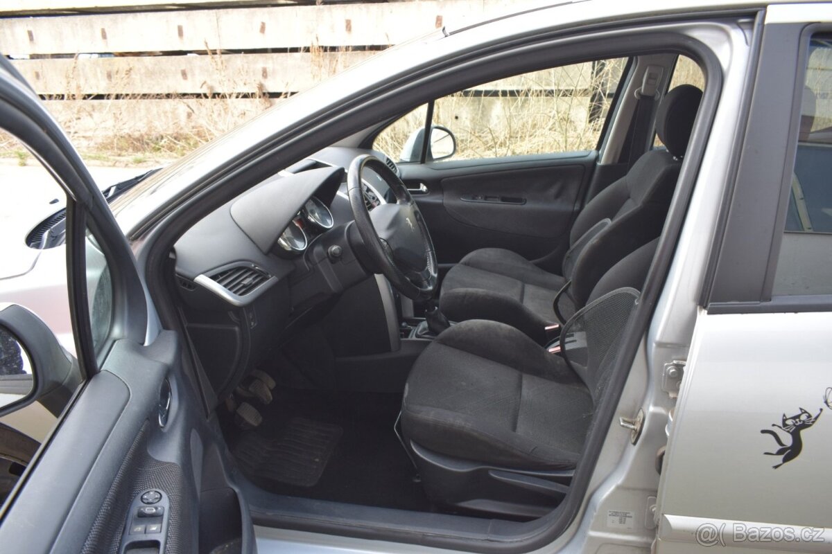 Peugeot 207 1.4i/5DVEŘ/KLIMA/ČTĚTE PROSÍM/ - 11