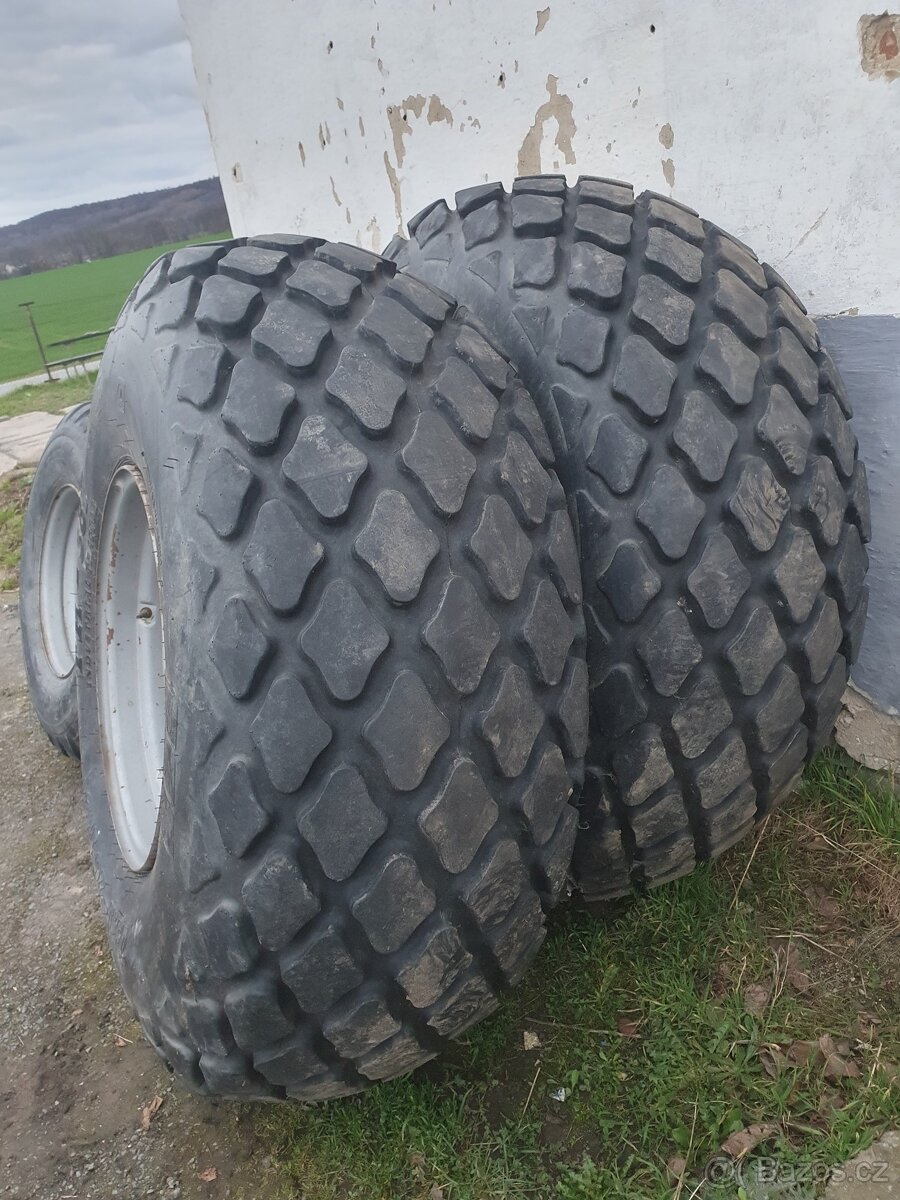 Kola na traktor Case - 11