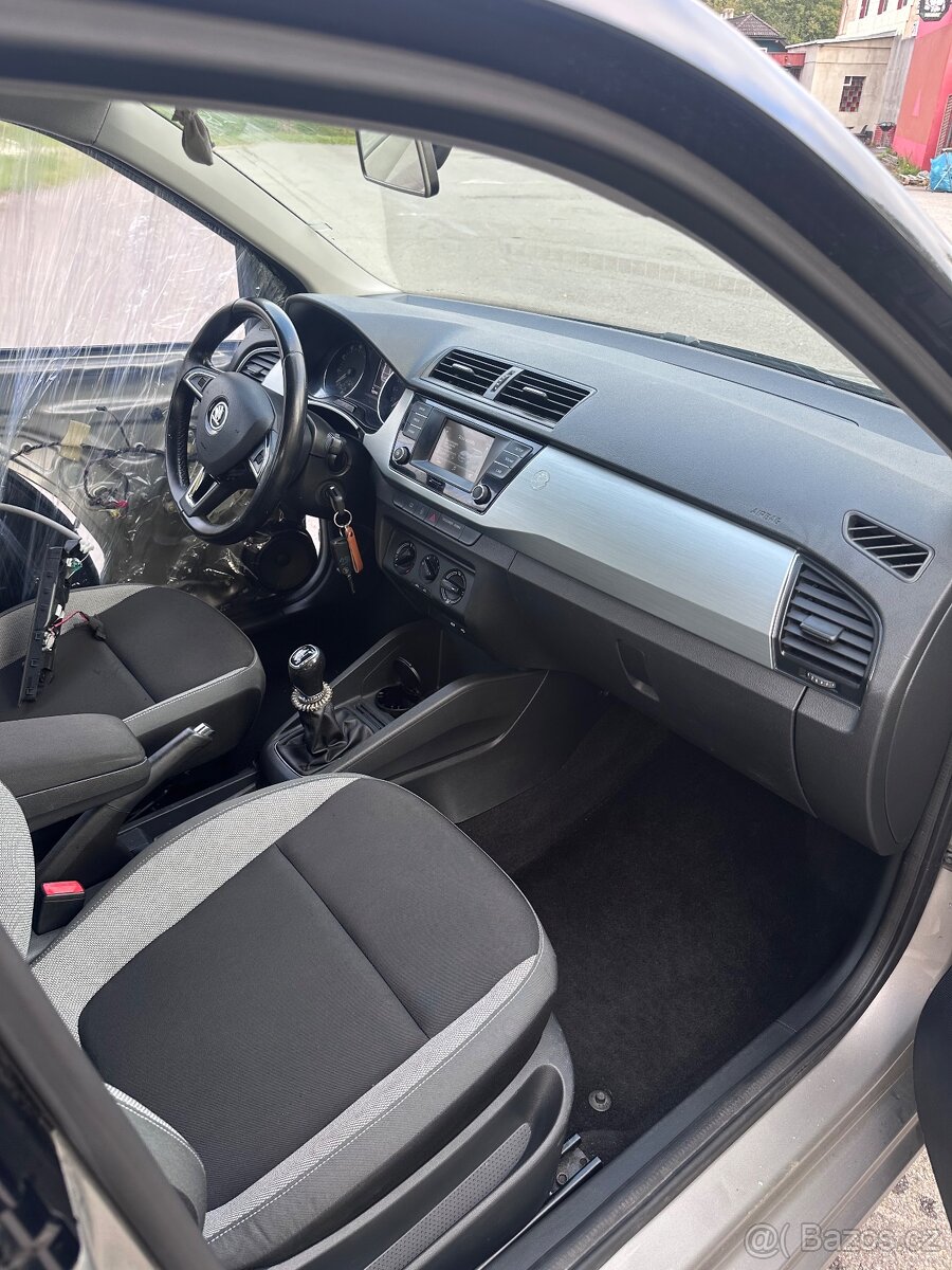 Škoda Fabia 1.0 mpi - 11