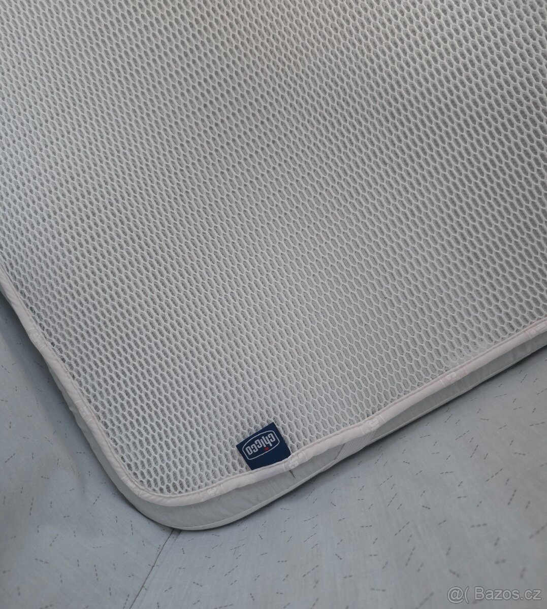 Přistýlková postýlka Chicco Next2Me - 11