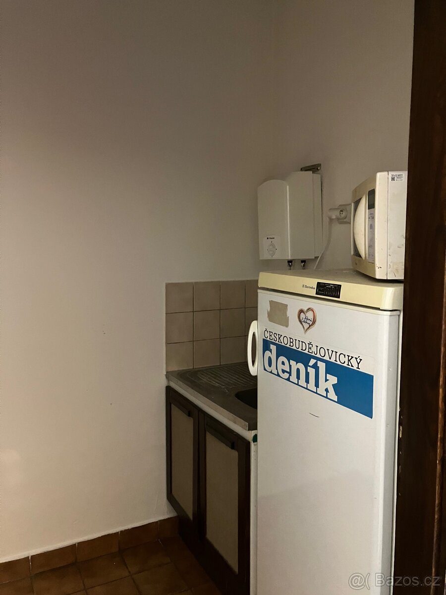 Pronájem kanceláří nebo odprodej zařízení - 11