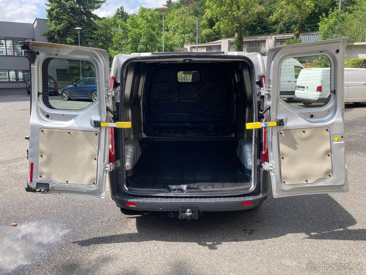 Ford Transit Custom 2.2TDCi 74kW L1H1 Tažné Alu16" - 11