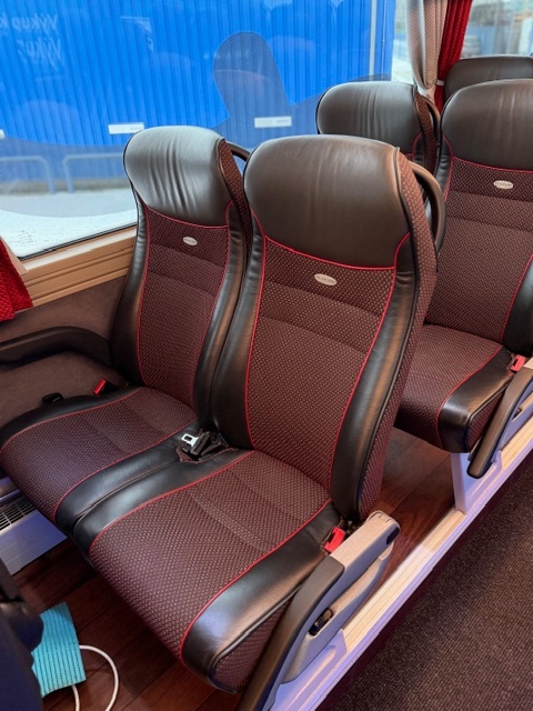 Neoplan Cityliner L - 11