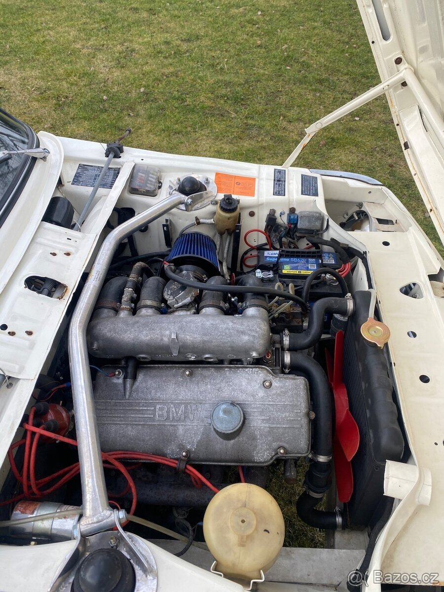 BMW 2002 tii touring - 11