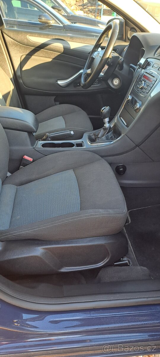 Ford Mondeo 2.0 TDCi ČR TREND - 11