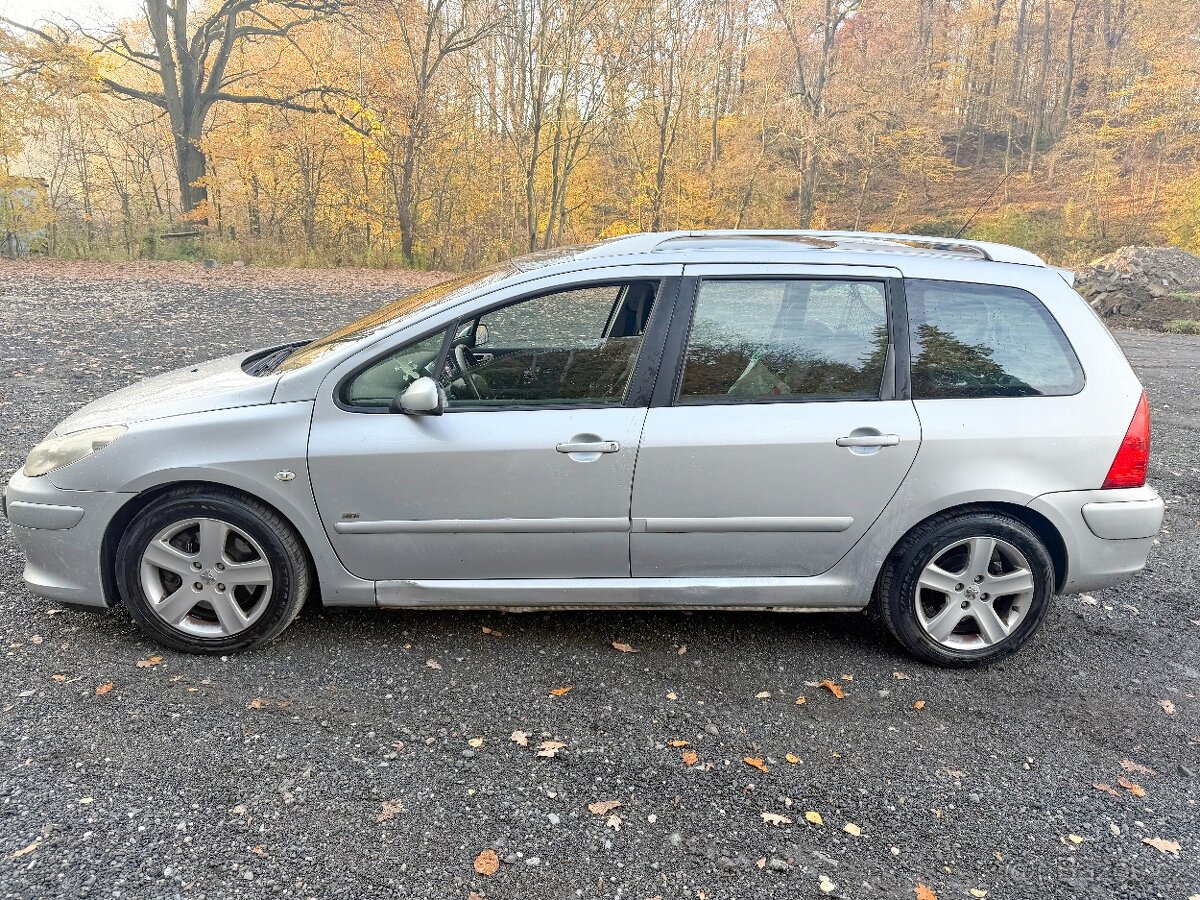 Peugeot 307 SW 5-7 míst 2.0 HDI 100 kw po velkém servise - 11