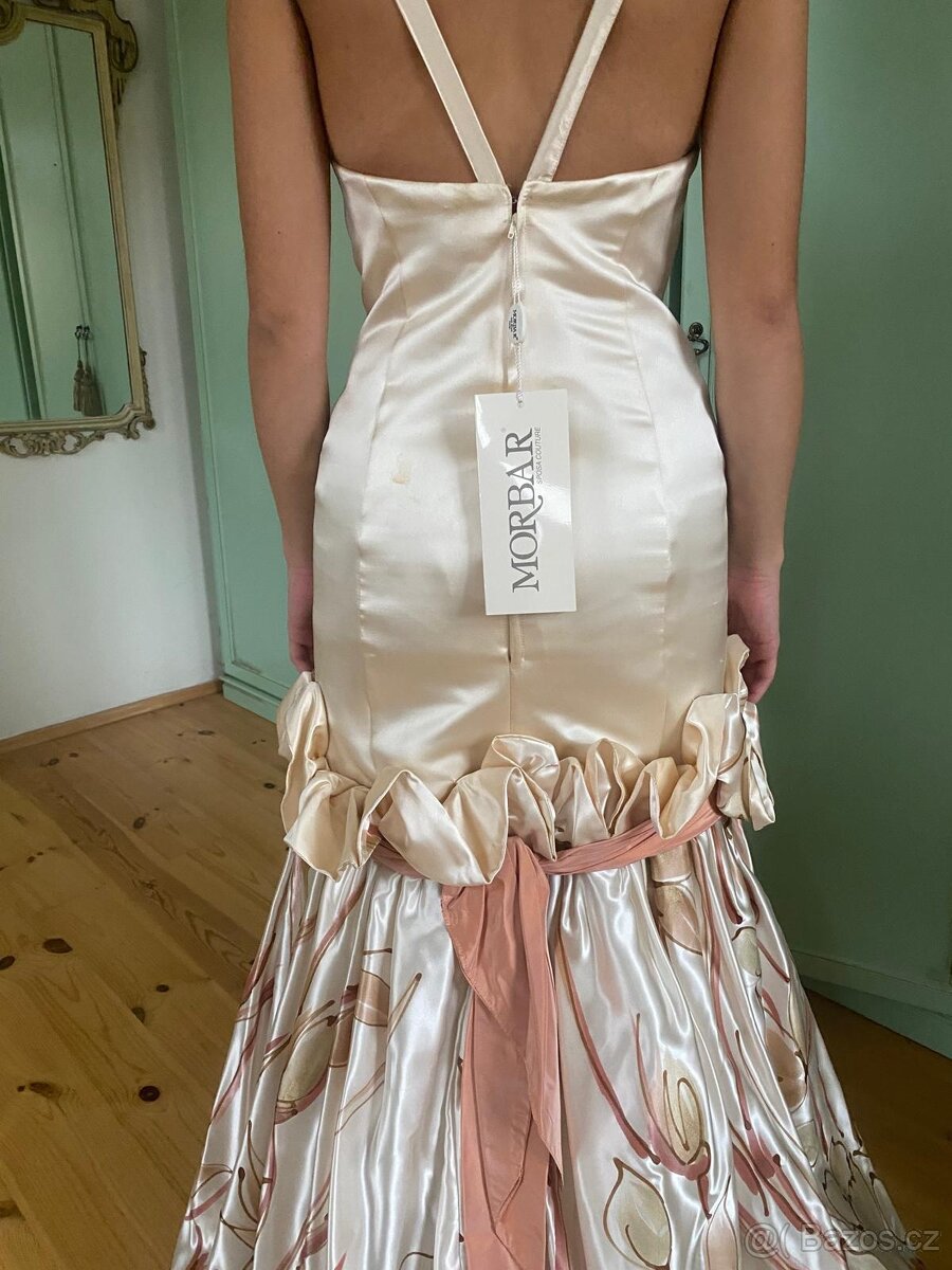 Nádherné luxusní nové hedvábní plesové šaty vyrobené v Itáli - 11