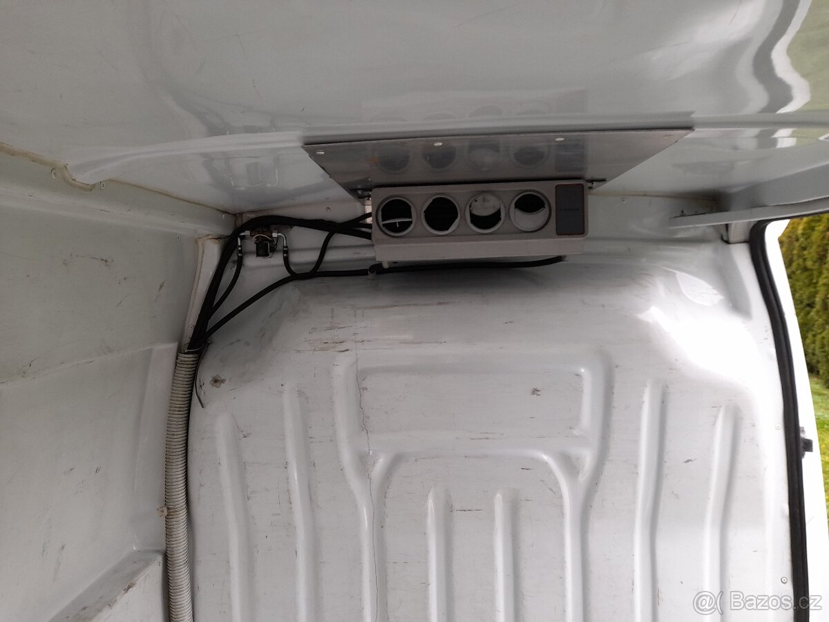 Predám Renault Master 2.3dci - 11