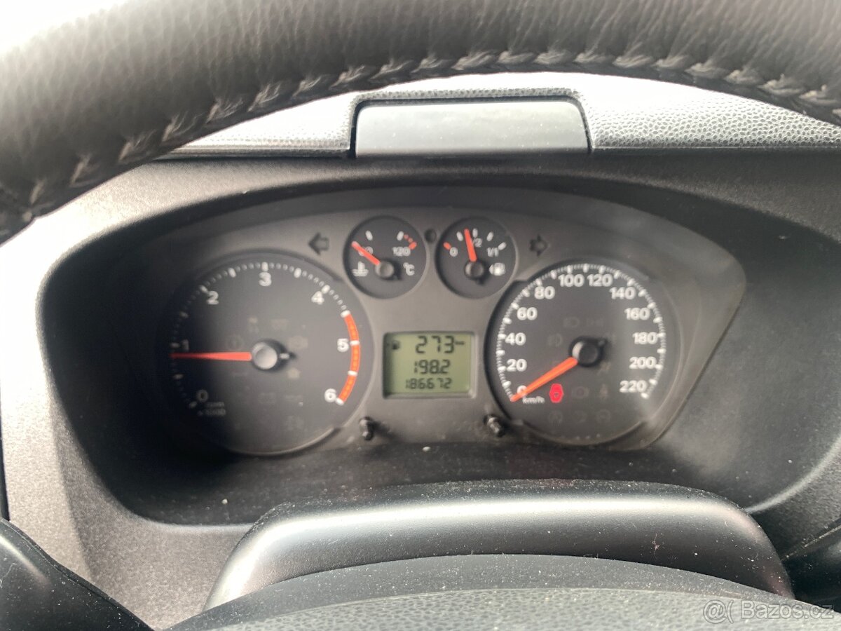 FORD TRANSIT 2,2 TDCi 74 kW 280 SWB KOMBI 6MÍST - 11