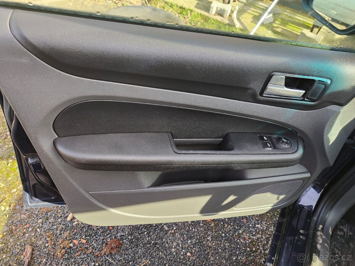 Ford Focus mk2, 1.6 74 kW, na ND - 11