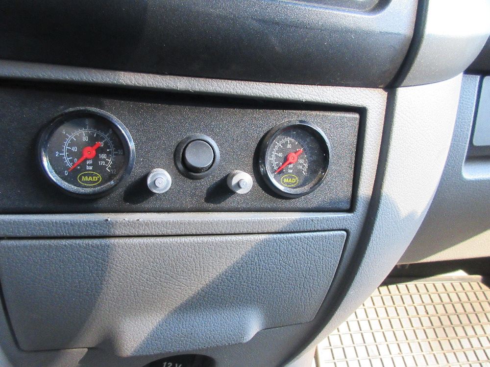 VW Crafter 2,5 TDI - 11