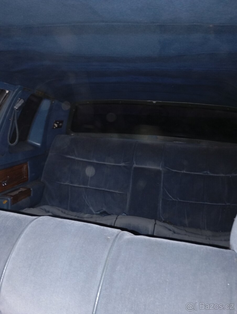 Cadillac 1976 limuzína - 11