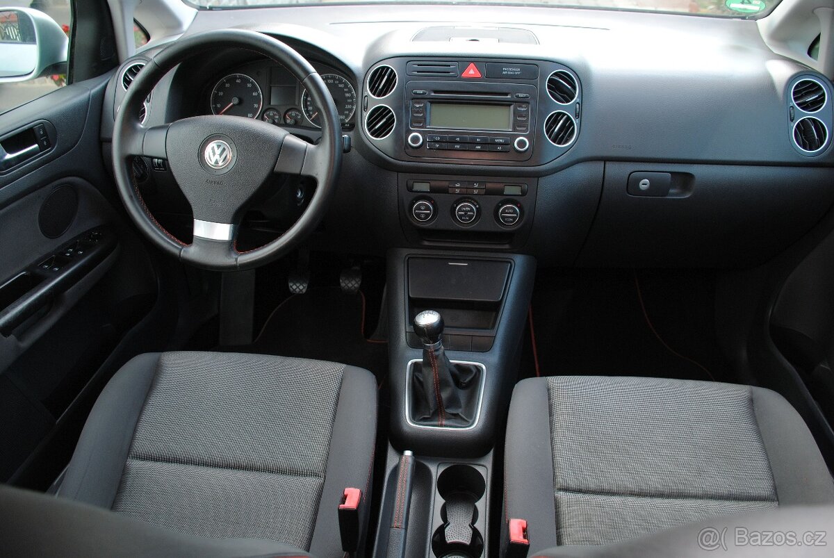 VW GOLF PLUS 1.6MPi 75kW - naj. 100 000km - 11