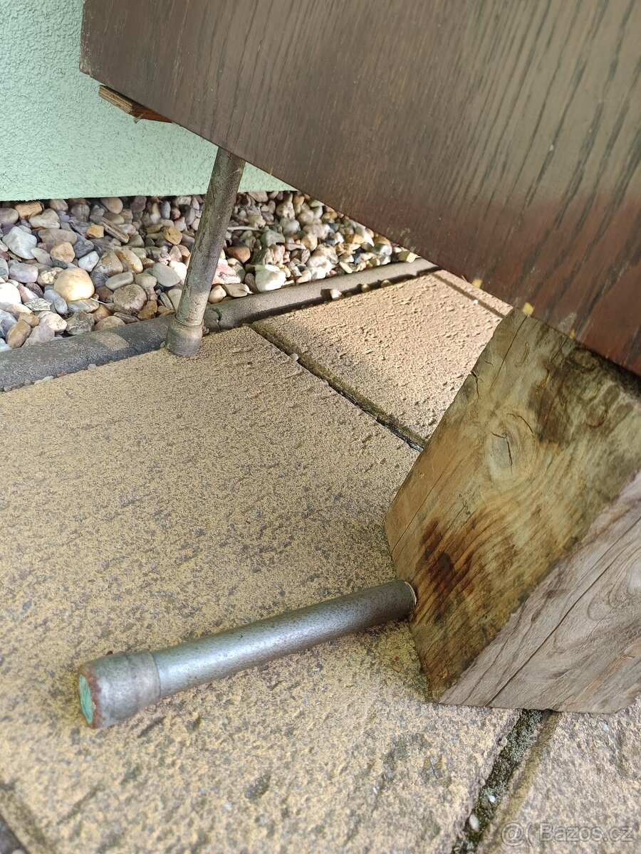 Prodám starý nábytek - 11