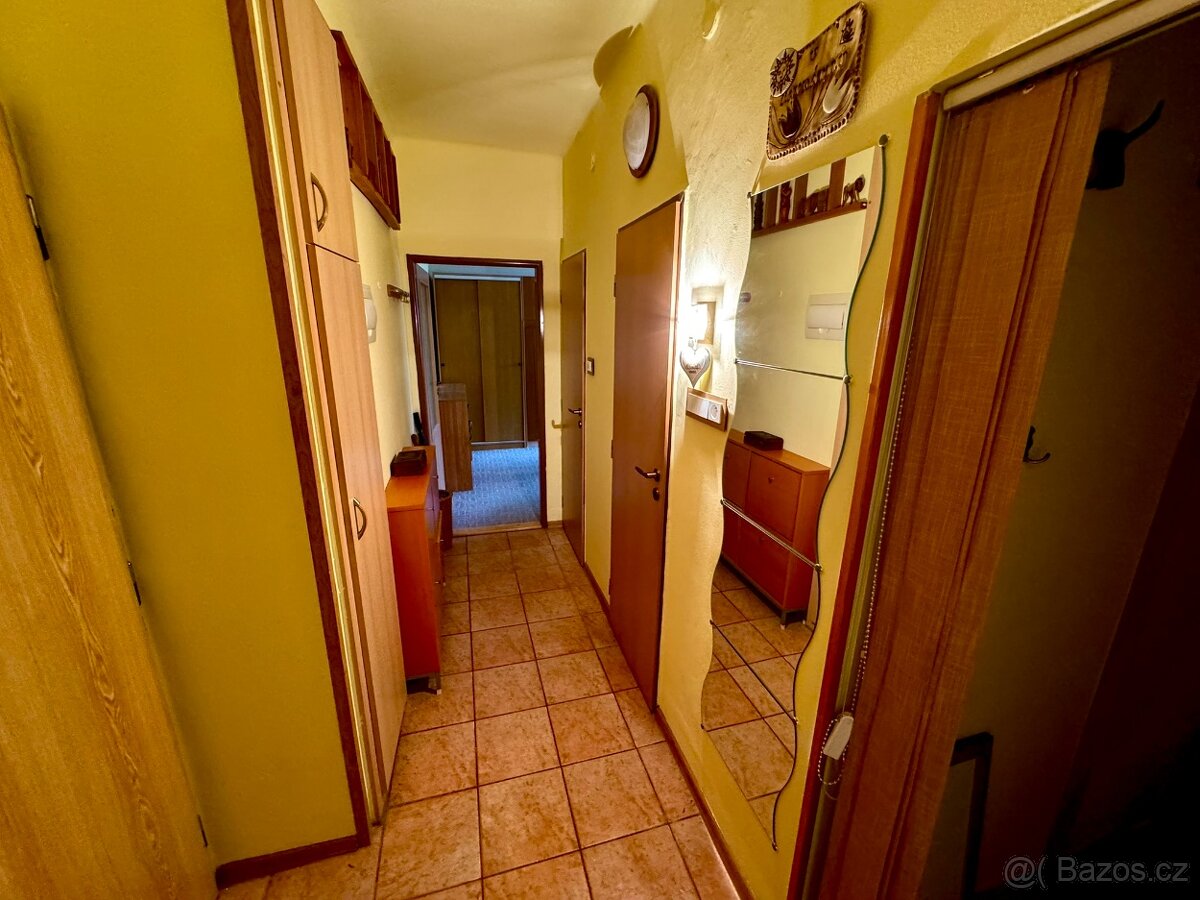 Pronájem bytu 2+1, 52 m² – Lovosice, ul. Sady pionýrů - 11