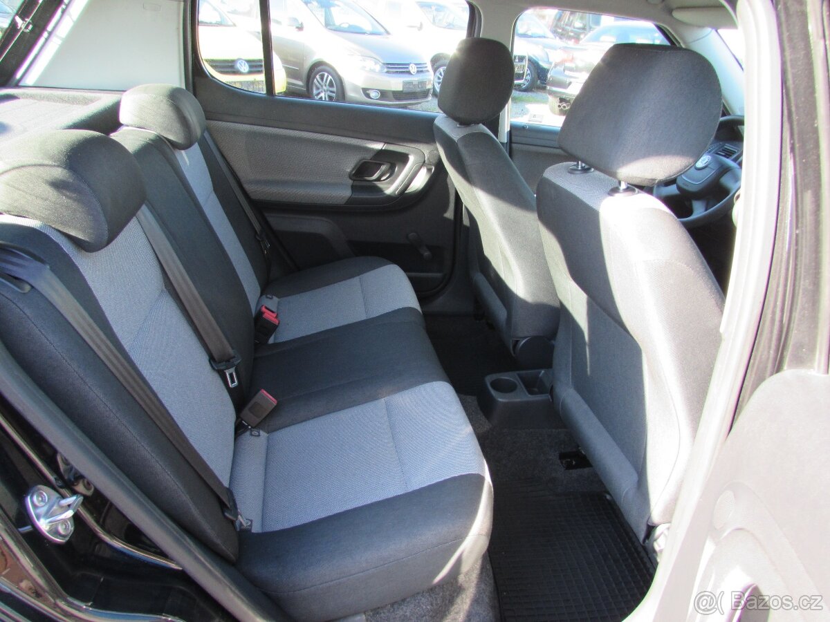 Škoda Fabia 1.2i 44kW, nová STK, Serviska - 11