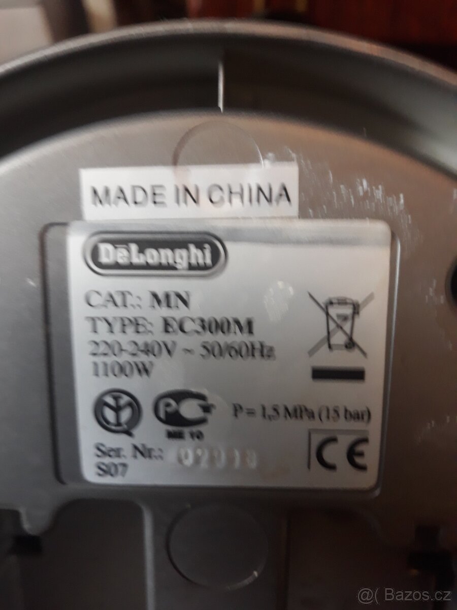 KÁVOVAR ZN. DELONGI 220 V. ( 1100 WATT ) - 11