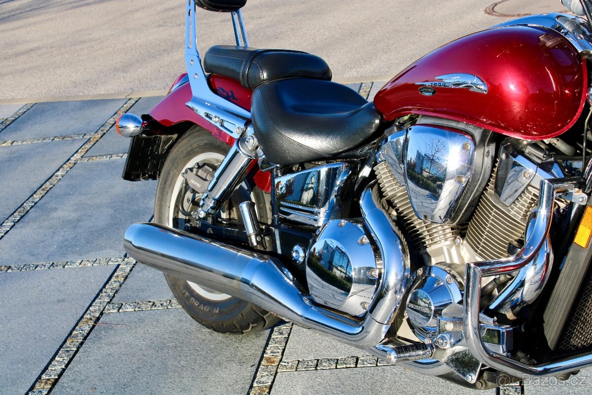 Honda VTX 1800 - 11