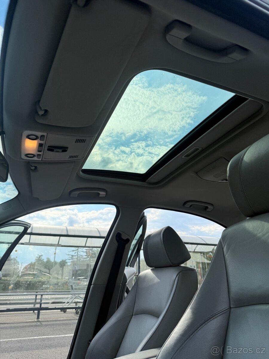 E90 330i 190Kw Automat - 11