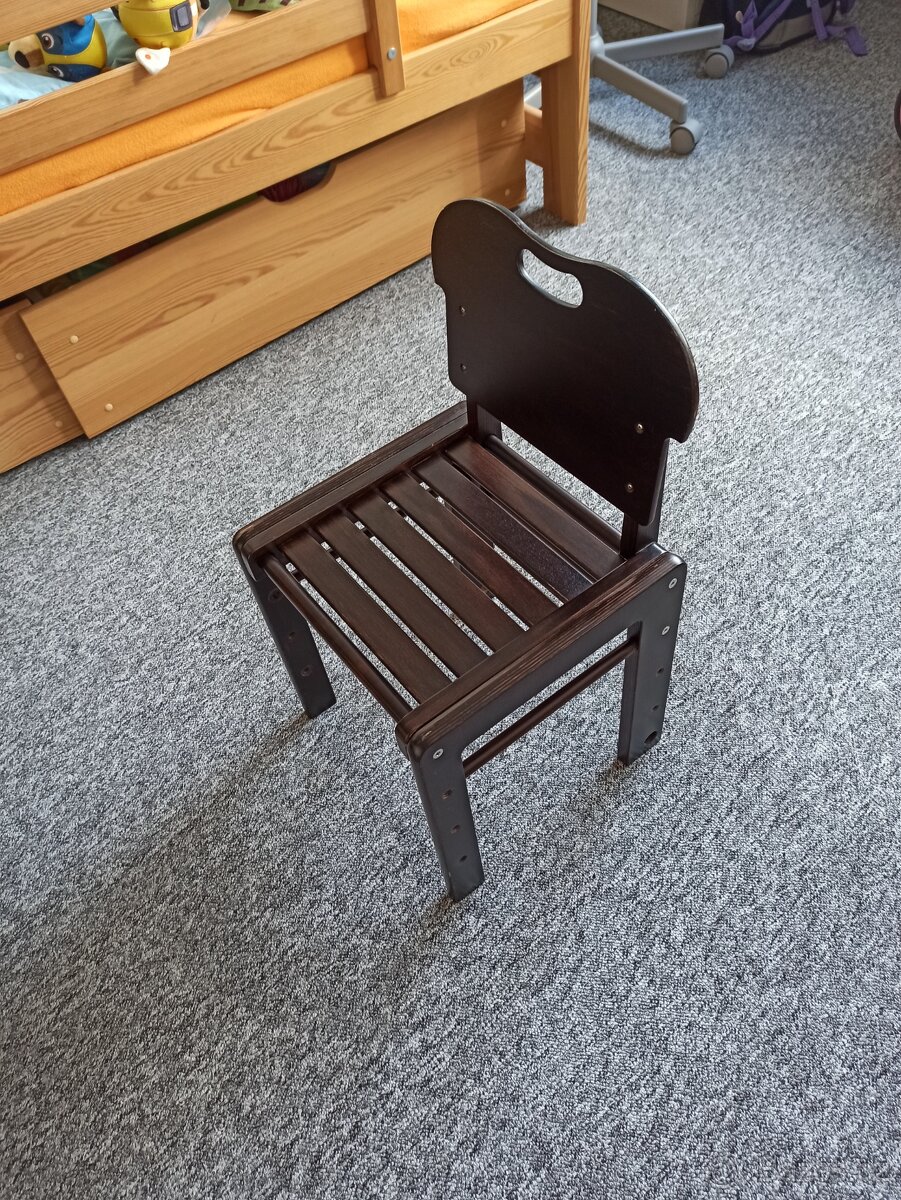 Dětská židlička a houpačka v jednom - 11