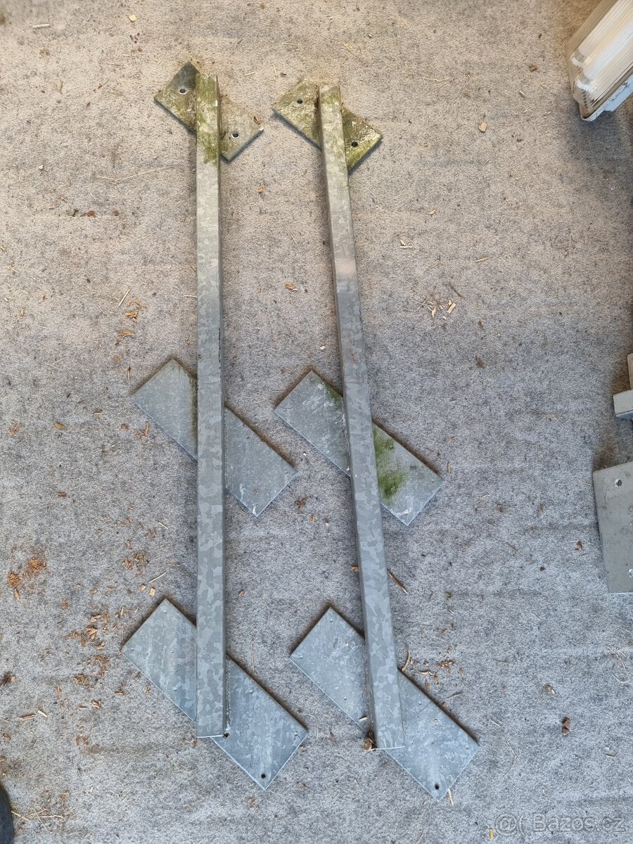 Stojka zabradlí - 11