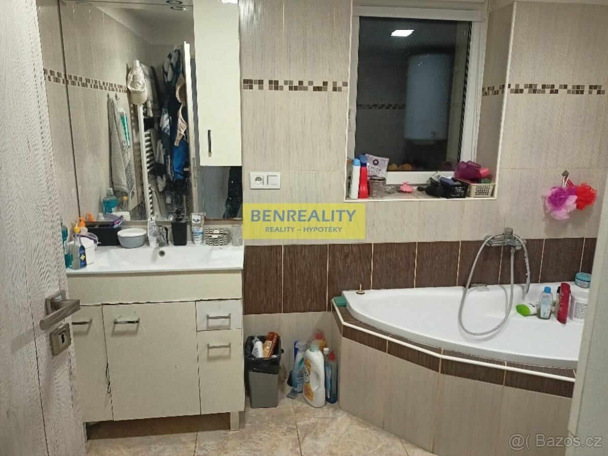 Prodej velkého rodinného domu (2byty: 3kk a 2+1) Mikulovice - 11