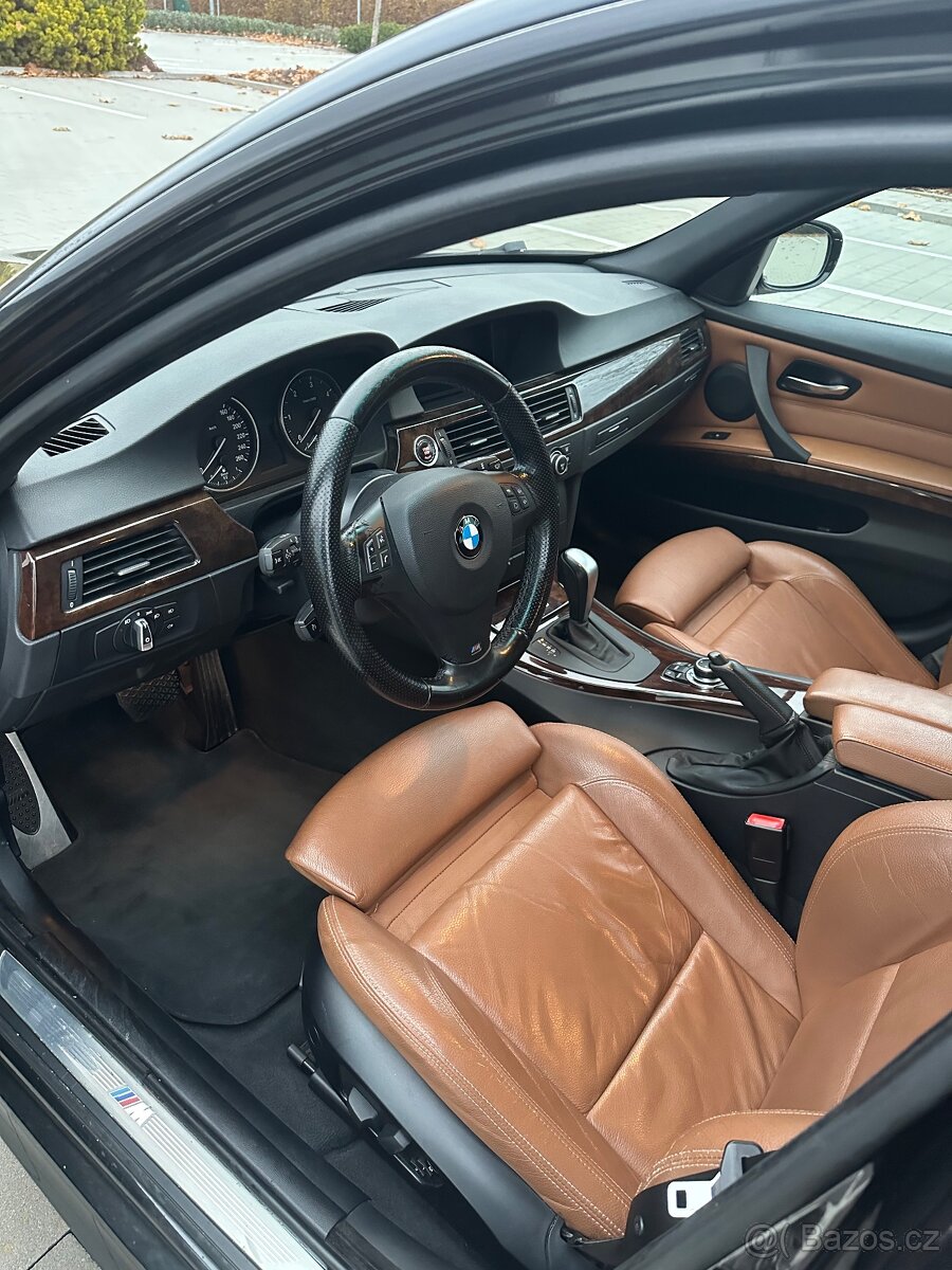 BMW 330d E91 LCI | 180 kW | Bohatá výbava - 11
