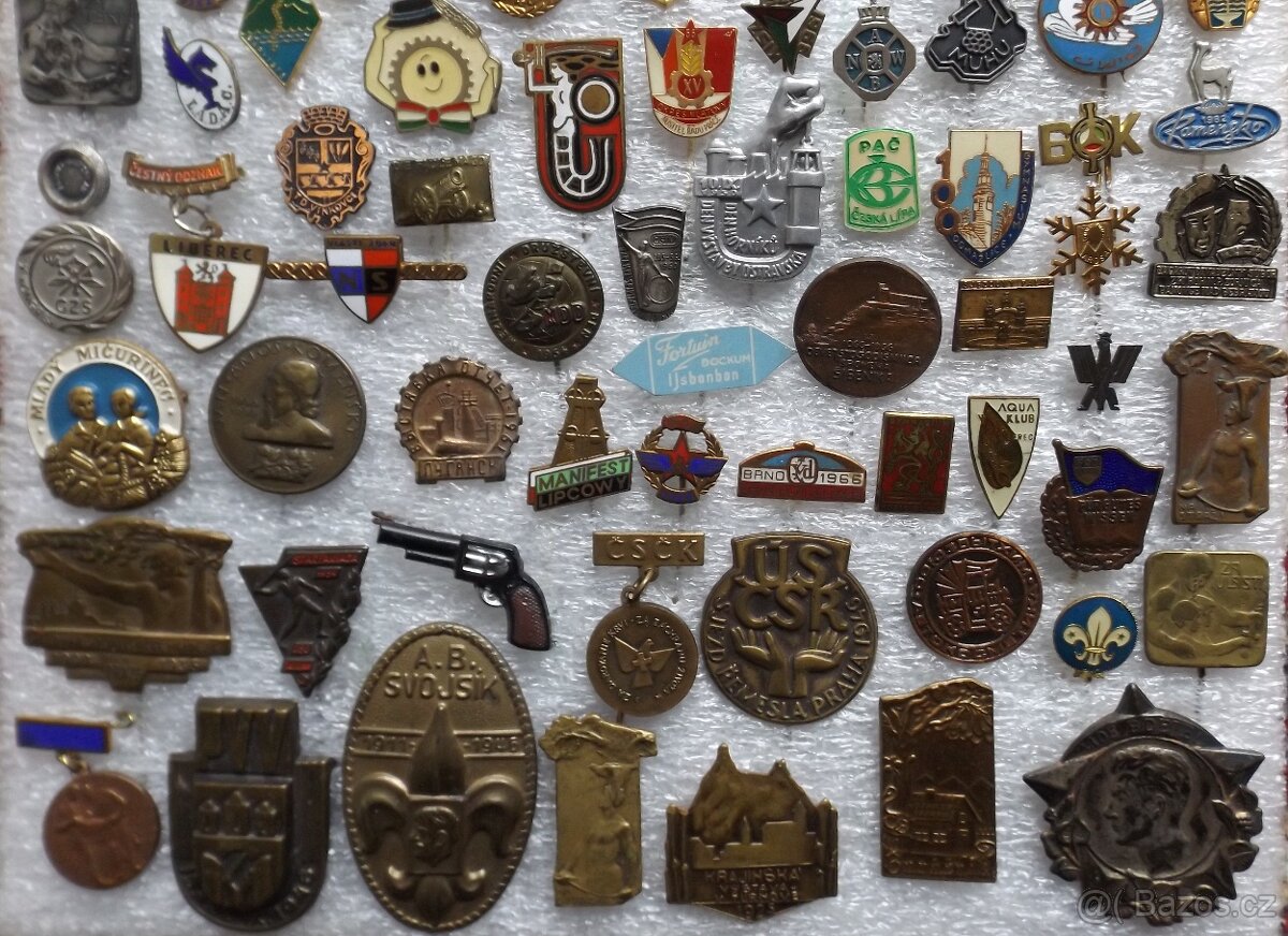 odznaky - různé druhy - 11