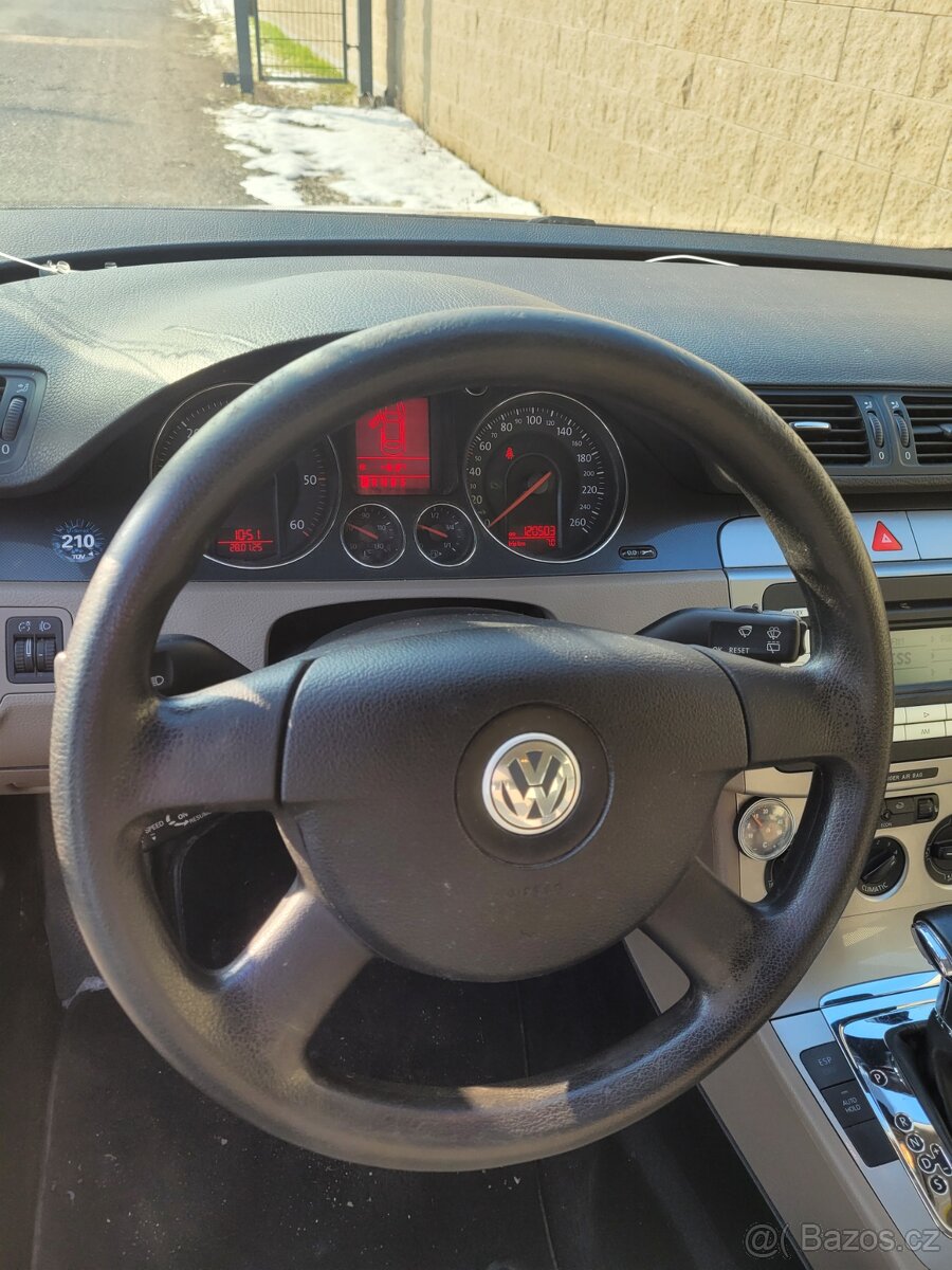 Volkswagen Passat - 11