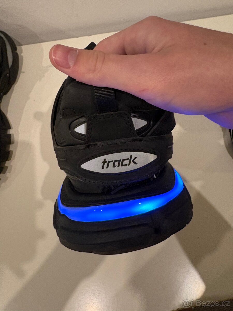 Balenciaga led tracks - 11