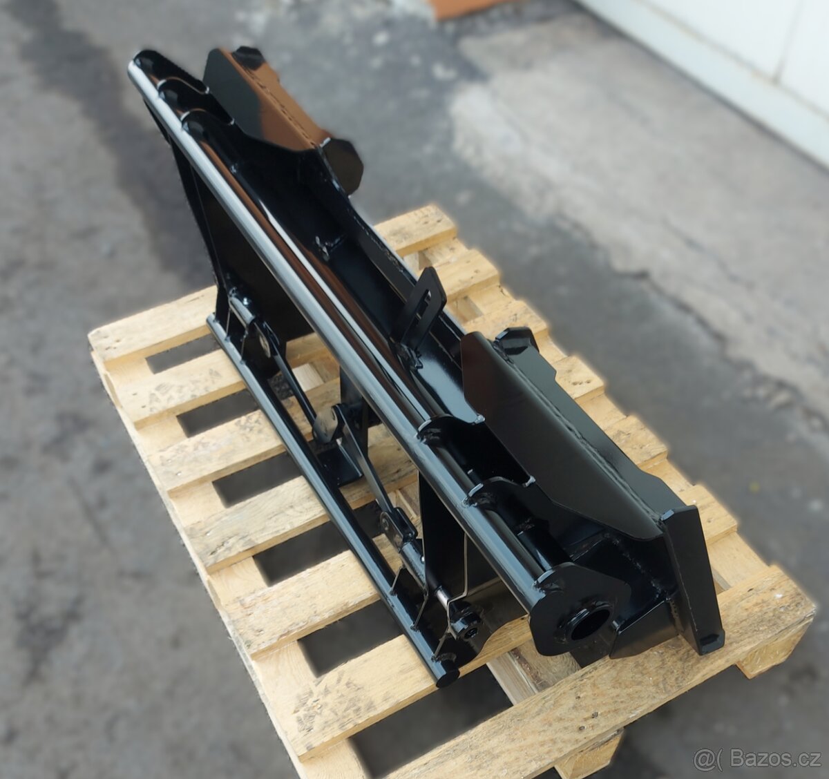 Adapter JCB, bobcat stroj pro EURO traktor, čelní nakladač - 11