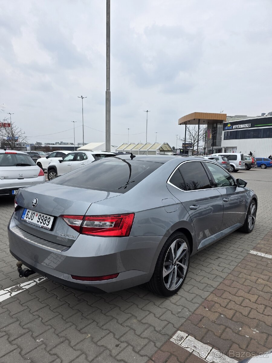 Škoda Superb - 11