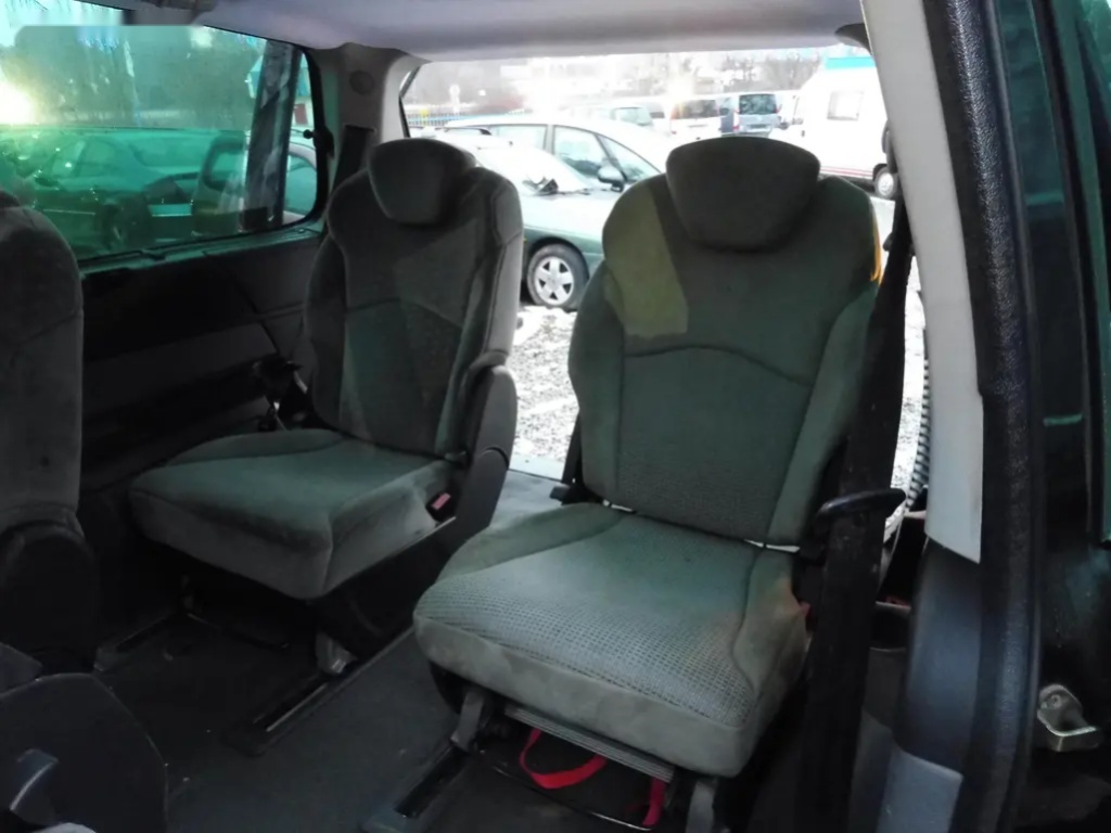 Peugeot 807, 2,2 HDI - 11